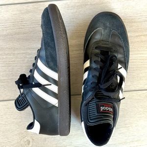 Adidas Sambas, Men’s size 10, Black